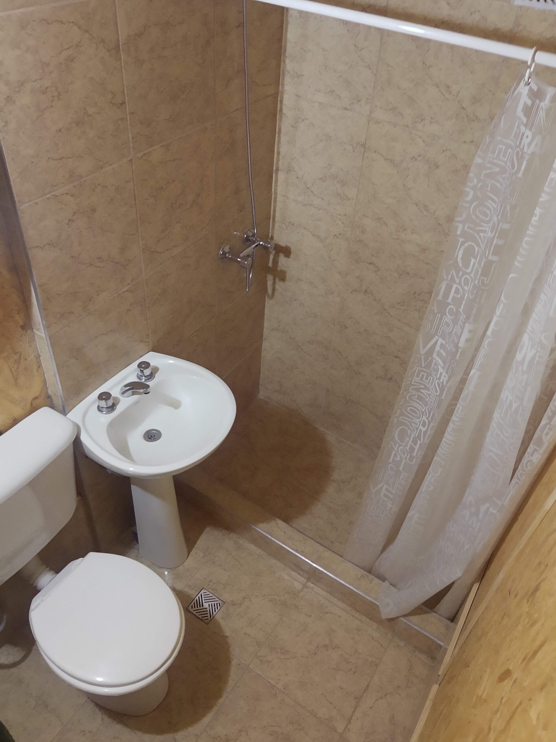 Alojamiento en Parador para excursionistas precio por persona - Imagen 10